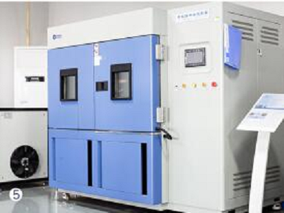 High and low temperature impact test chamber